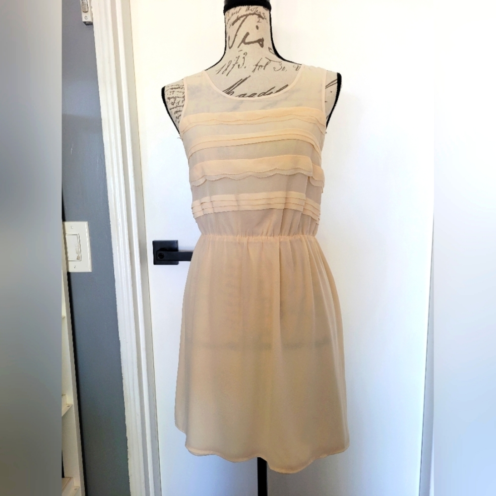 Romantic Lush Cream Mini Dress‎ Size S
